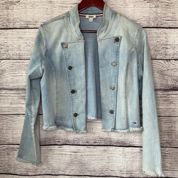 Tommy Cropped Oversized Raw Hem Light Wash Denim Jacket Size M - Picture 4 of 12
